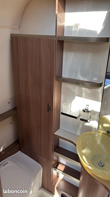 Burstner averso top ts 2013 - deplace caravane - lit central - store banne – Image 5