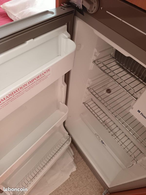 Caravane sterckeman Starlett 390 cp - deplace caravane - porte velos - auvent – Image 3