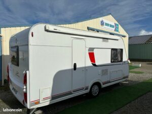 Caravane burstner 395 ts store banne deplace caravane grand frigo annee 2017