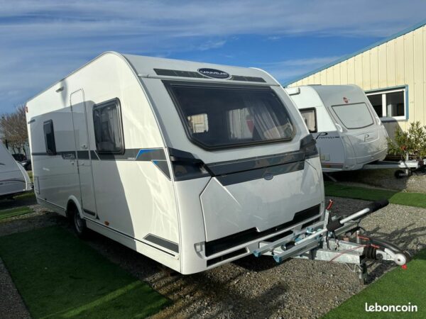 Caravane caravelair allegra 475 annee 2014 - deplace caravane - porte velos - frigo compression