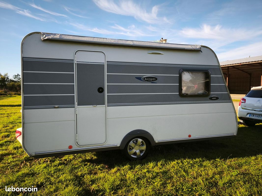 Caravane caravelair antares luxe 400 - deplace caravane - store manuel - annee 2013