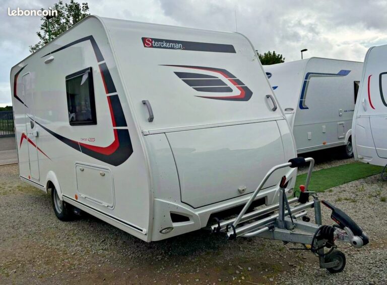 Caravane sterckeman 420 cp comfort - lit dinette - auvent gonflable - deplace caravane - porte velos - 2022