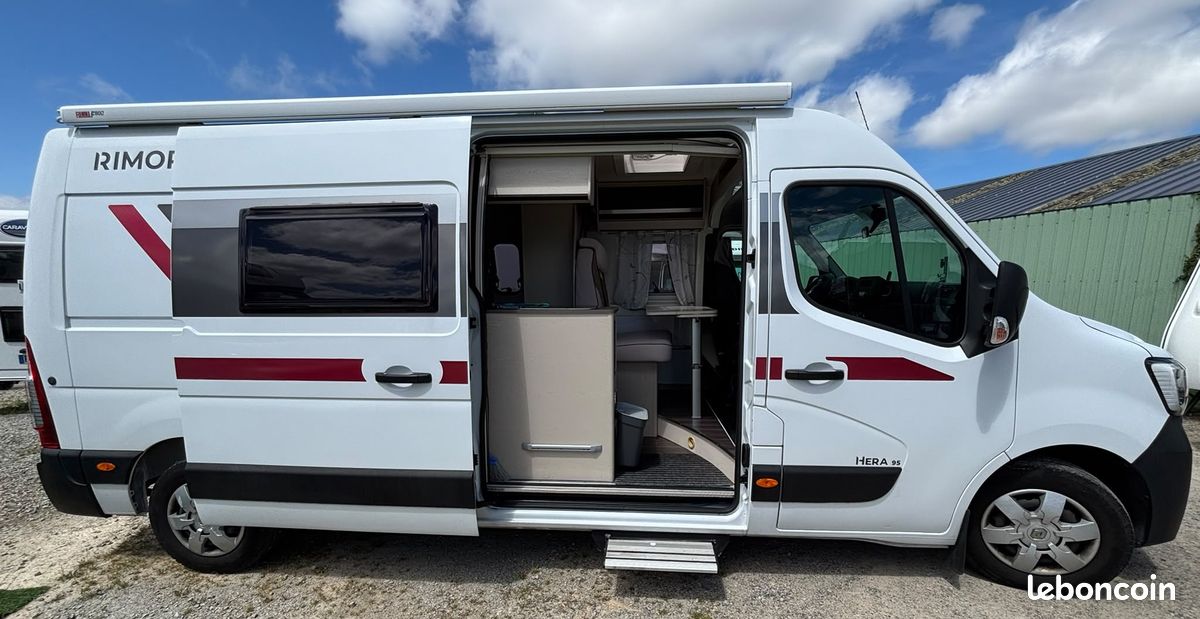 Fourgon amenage rimor hera 95 annee 2022 - lits jumeaux - store banne -28337 km – Image 6