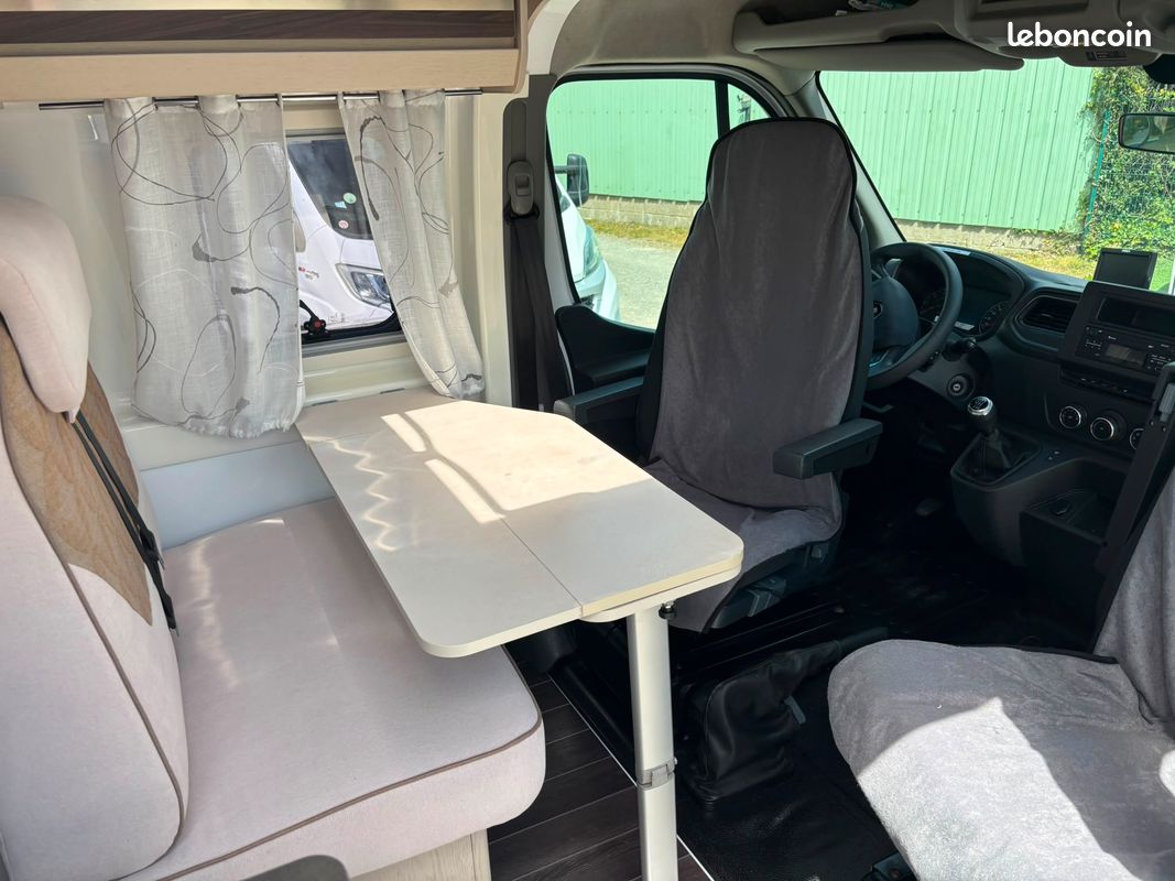 Fourgon amenage rimor hera 95 annee 2022 - lits jumeaux - store banne -28337 km – Image 10