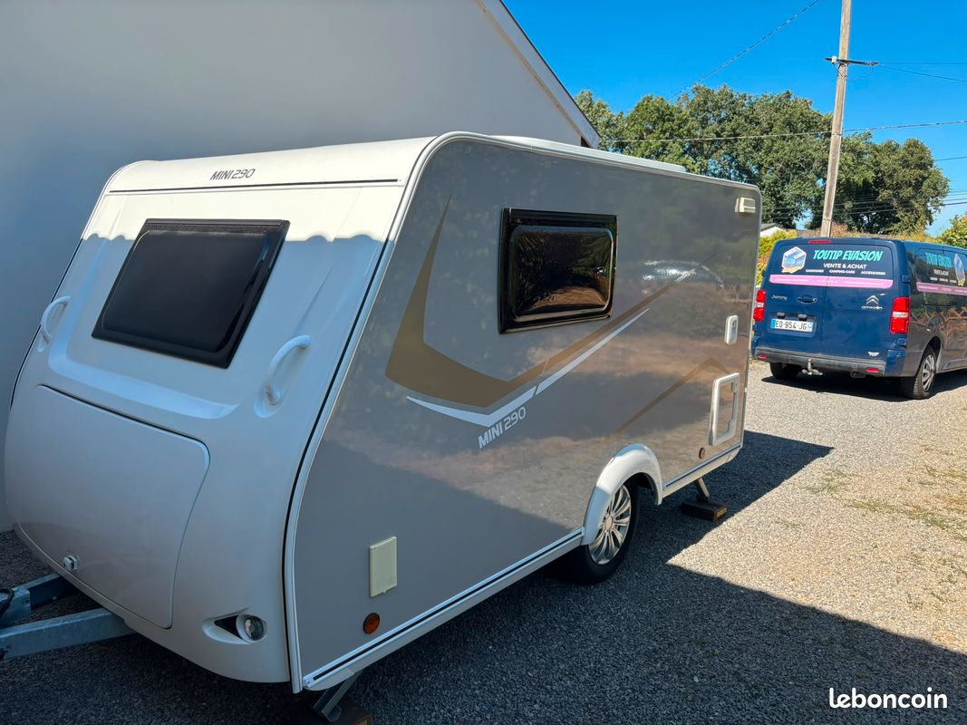 CARAVANE MINI SILVER 290 – PTAC 750 KG – 688 KG À VIDE – CHÂSSIS AL-KO – ANNÉE 2022 – Image 2