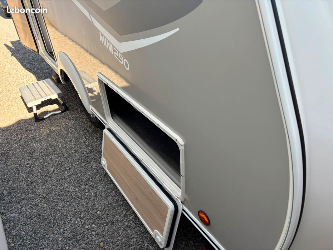 CARAVANE MINI SILVER 290 – PTAC 750 KG – 688 KG À VIDE – CHÂSSIS AL-KO – ANNÉE 2022 – Image 5
