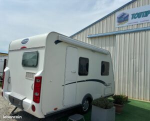 Caravane CARAVELAIR ALLEGRA 400 ANNEE 2016 DEPLACE CARAVANE STORE BANNE PATC 1030 KG