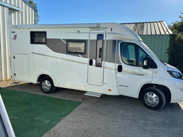 PILOTE C50 - 2022 - Lit central électrique - Fiat Ducato 140 ch - 33 000 km - STORE BANNE - PORTE-VELOS
