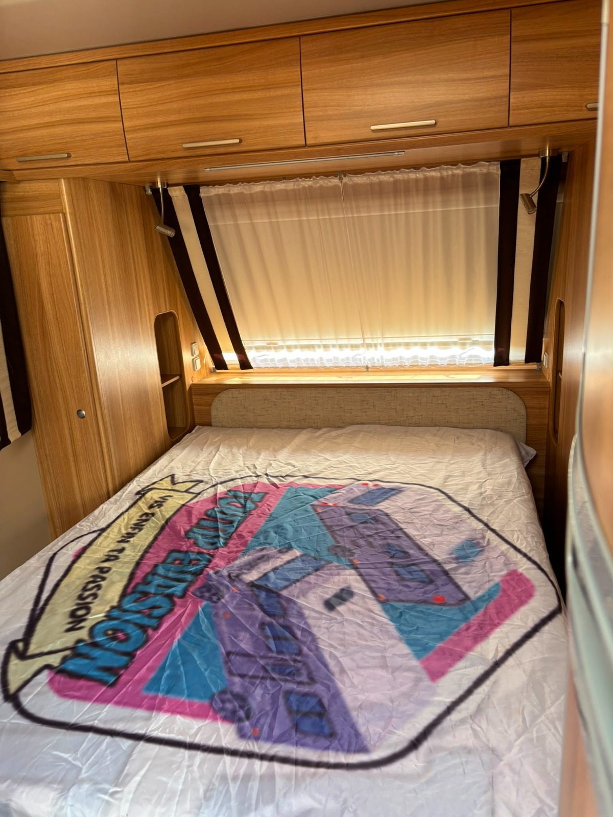 Caravane sterckeman alize 455 cp - annee 2014 - lit central - deplace caravane - auvent – Image 4