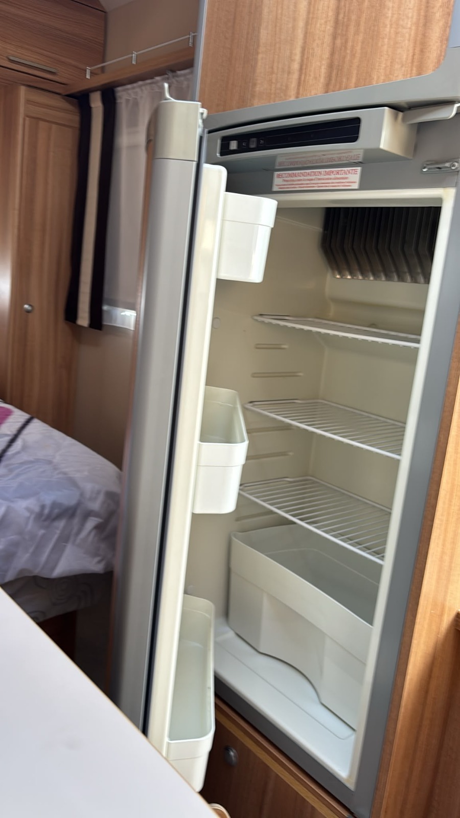 Caravane sterckeman alize 455 cp - annee 2014 - lit central - deplace caravane - auvent – Image 5