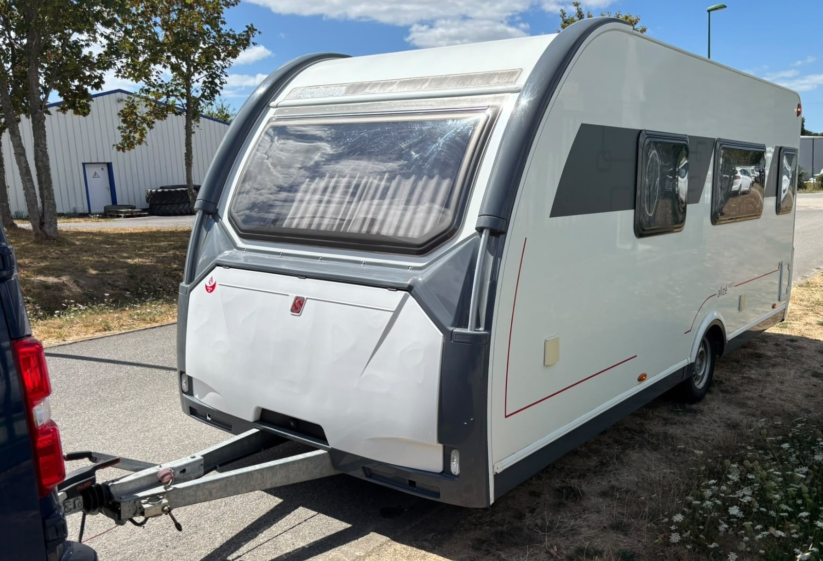 Caravane sterckeman alize 455 cp - annee 2014 - lit central - deplace caravane - auvent