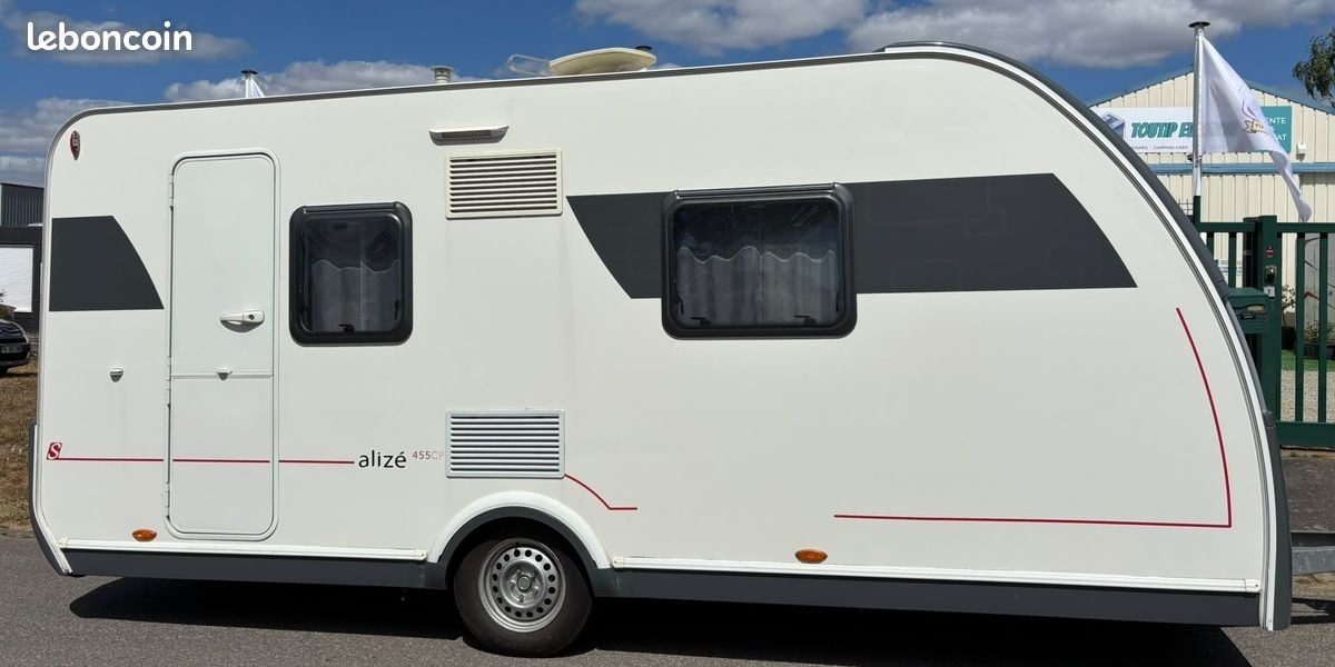 Caravane sterckeman alize 455 cp - annee 2014 - lit central - deplace caravane - auvent – Image 2