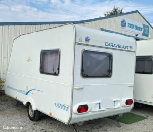 Caravane caravelair antares luxe 390 de 2004 - 3-4 couchages - faible PATC 830 kg