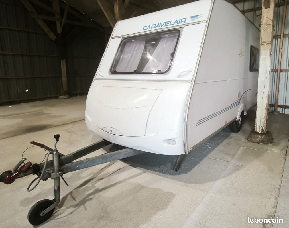 Caravane caravelair antares luxe 390 de 2004 - 3-4 couchages - faible PATC 830 kg – Image 2